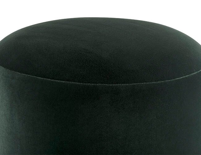 The Allure of a Black Accent Chair