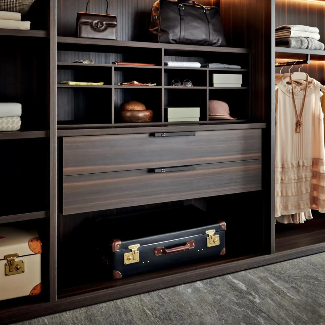 Onyx CABINET HANDLES