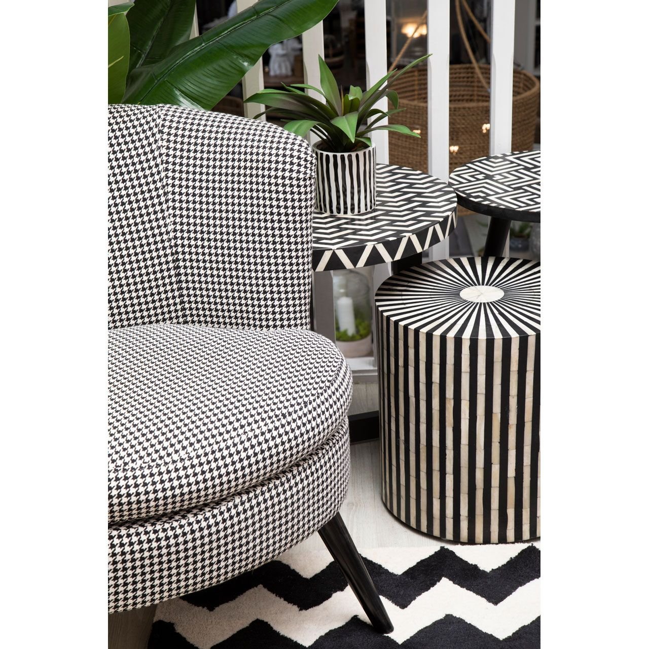 Dogtooth Round Armchair