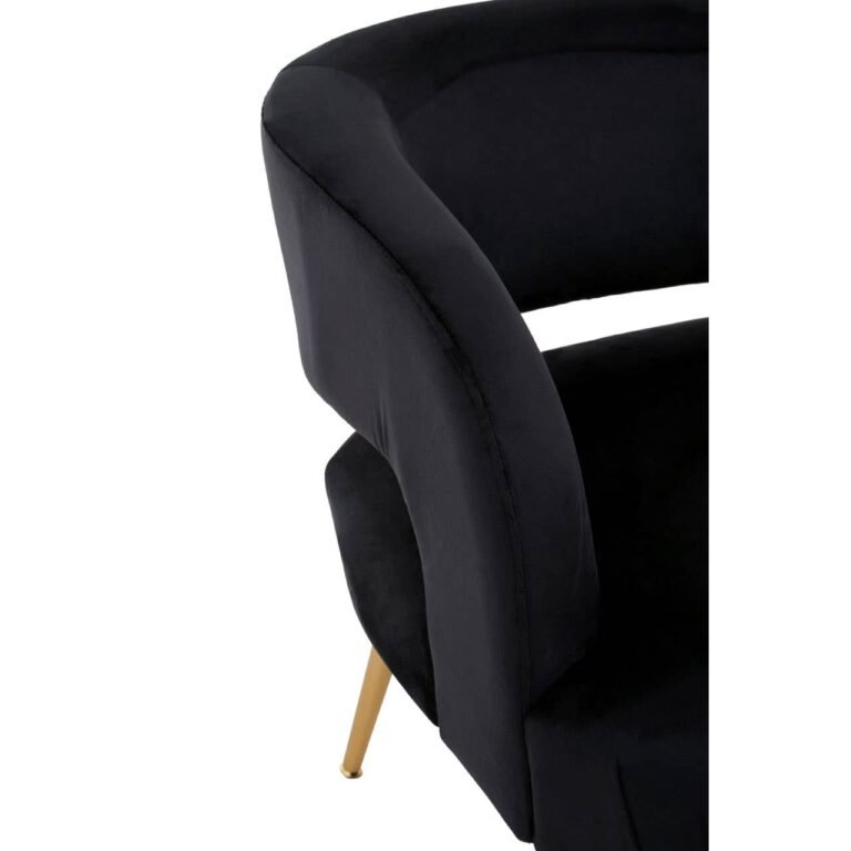 The Allure of a Black Accent Chair