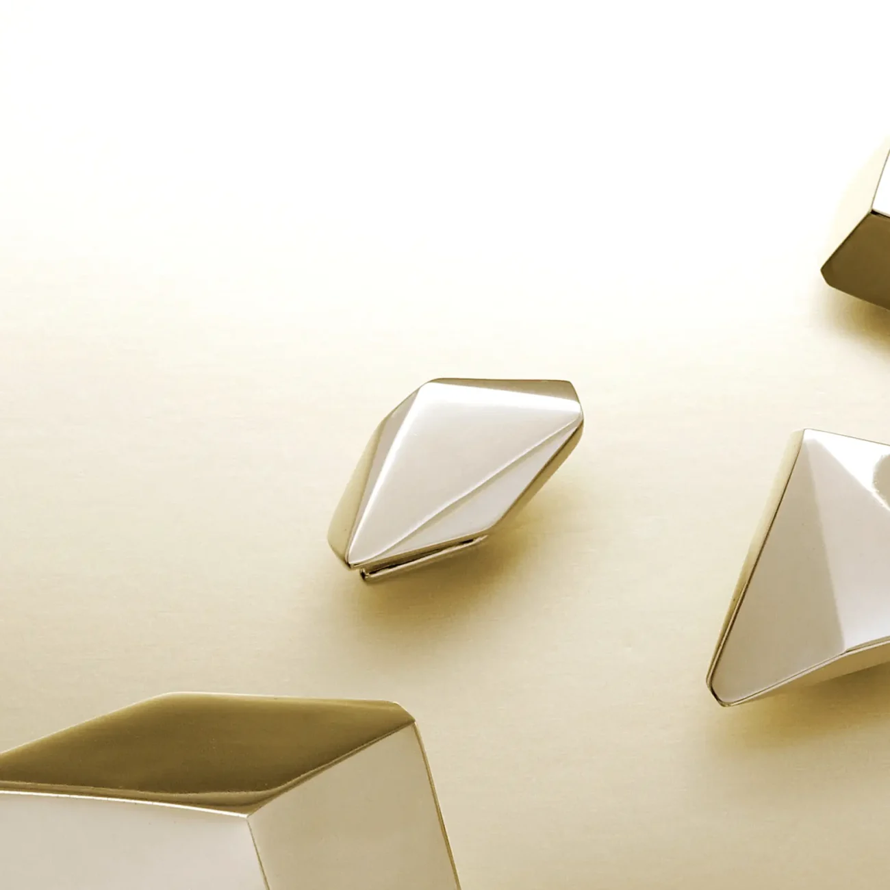 Karat DRAWER HANDLES