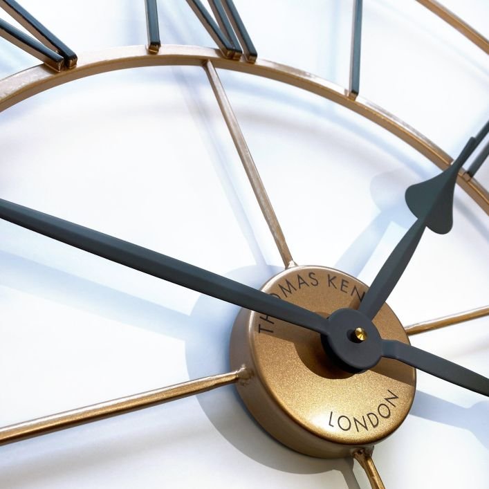 Umme House Grand Clock Umme House Grand Clock