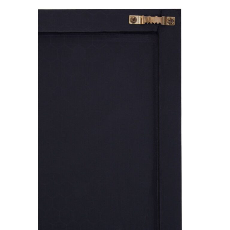 Bold Art in Neutral Spaces: Curating Statement Pieces for a Chic Contrast