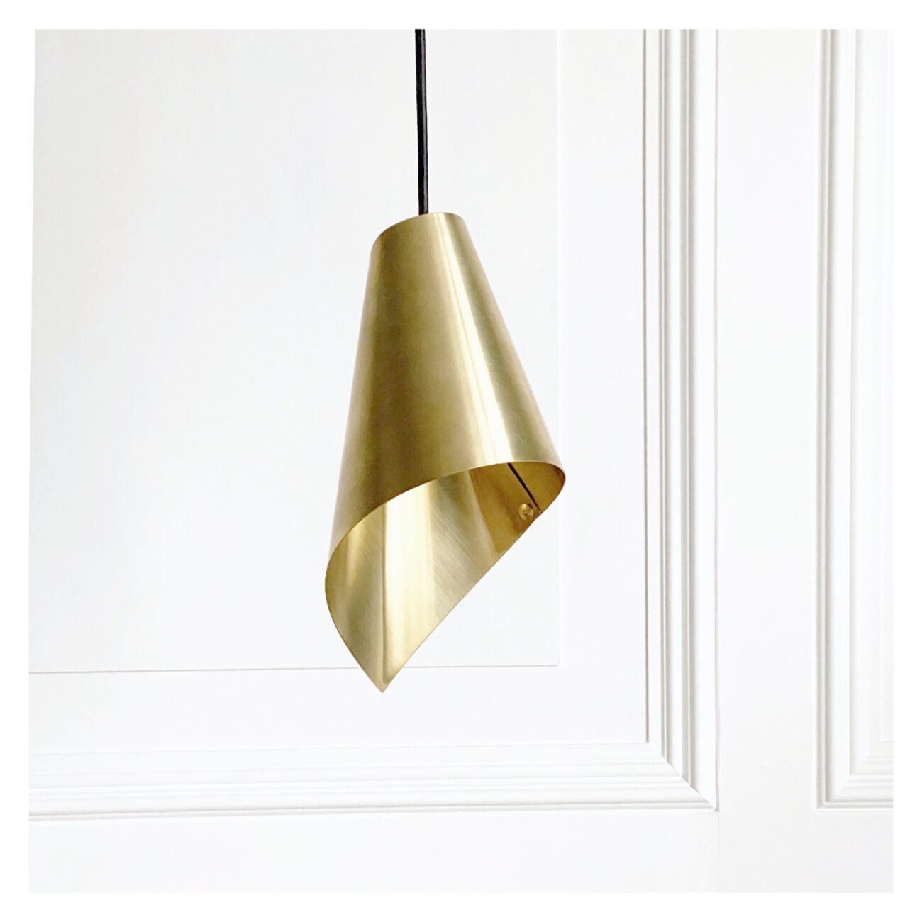 ARC SINGLE PENDANT LIGHT