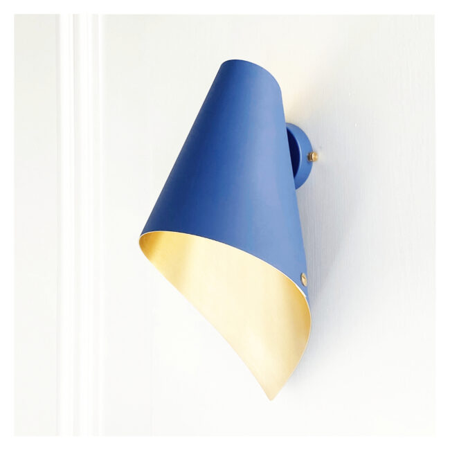 ARC WALL LIGHT