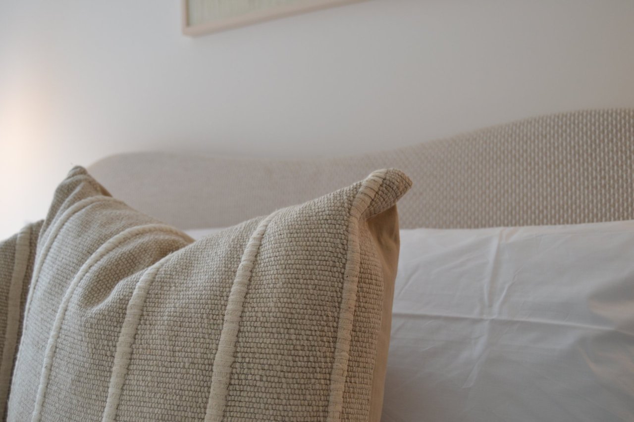 Wave Beds in Natural Weave Wave Beds in Natural Weave